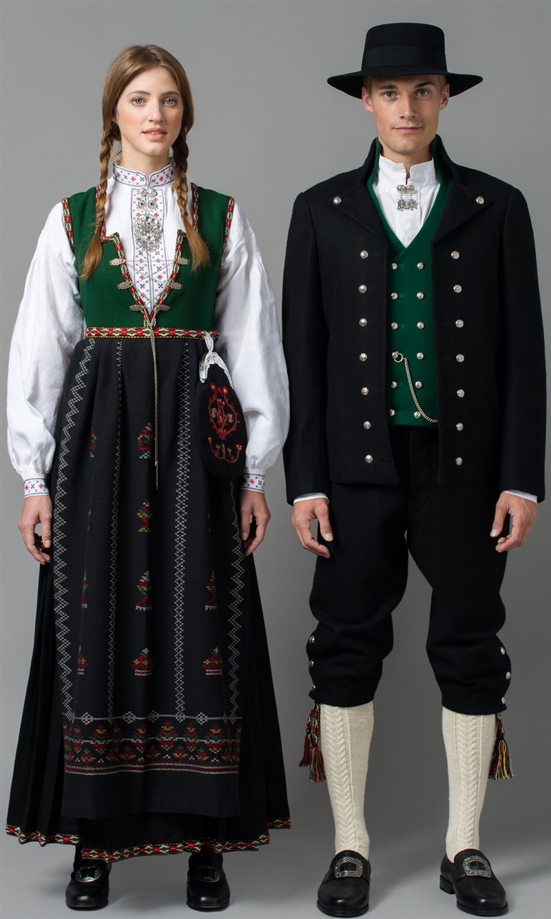 Can you share some of your country's folk clothing? : r/AskEurope